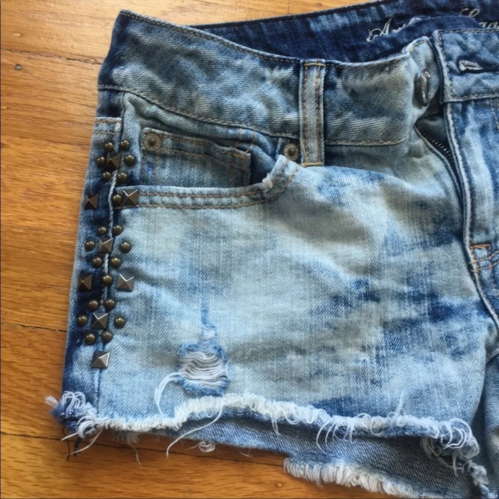 American Eagle Jean Shorts Size 0 - Picture 3 of 5
